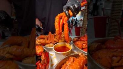 this-spot-sells-ayce-king-crab-legs-for-35-in-las-vegas-kingcrab-lasvegas-seafood.jpg