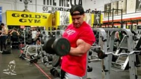 jay-cutler-trains-arms-at-golds-gym-venice-the-mecca.jpg