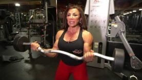 denise-bloom-ifbb-person-trainer-las-vegas-bicep-exercise.jpg