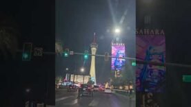 las-vegas-strip-cruising-night-lights-on-the-blvd-fabulouslasvegas.jpg