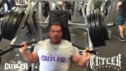 jay-trains-calves-and-chest-at-golds-venice.jpg