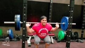 jay-cutler-trains-legs-at-lvac-capones-birthday.jpg